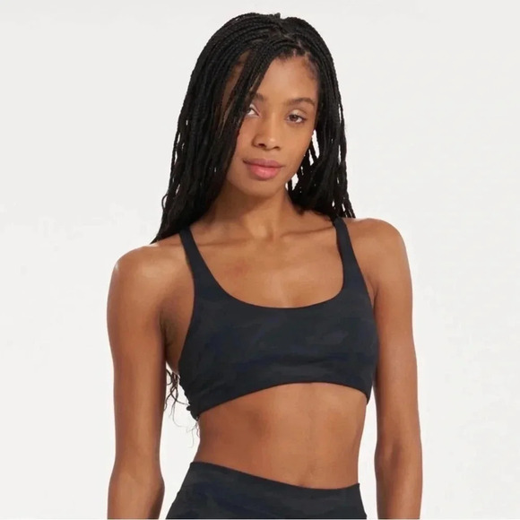 NWT Vuori Yosemite Bra in Black Camo - Picture 1 of 5